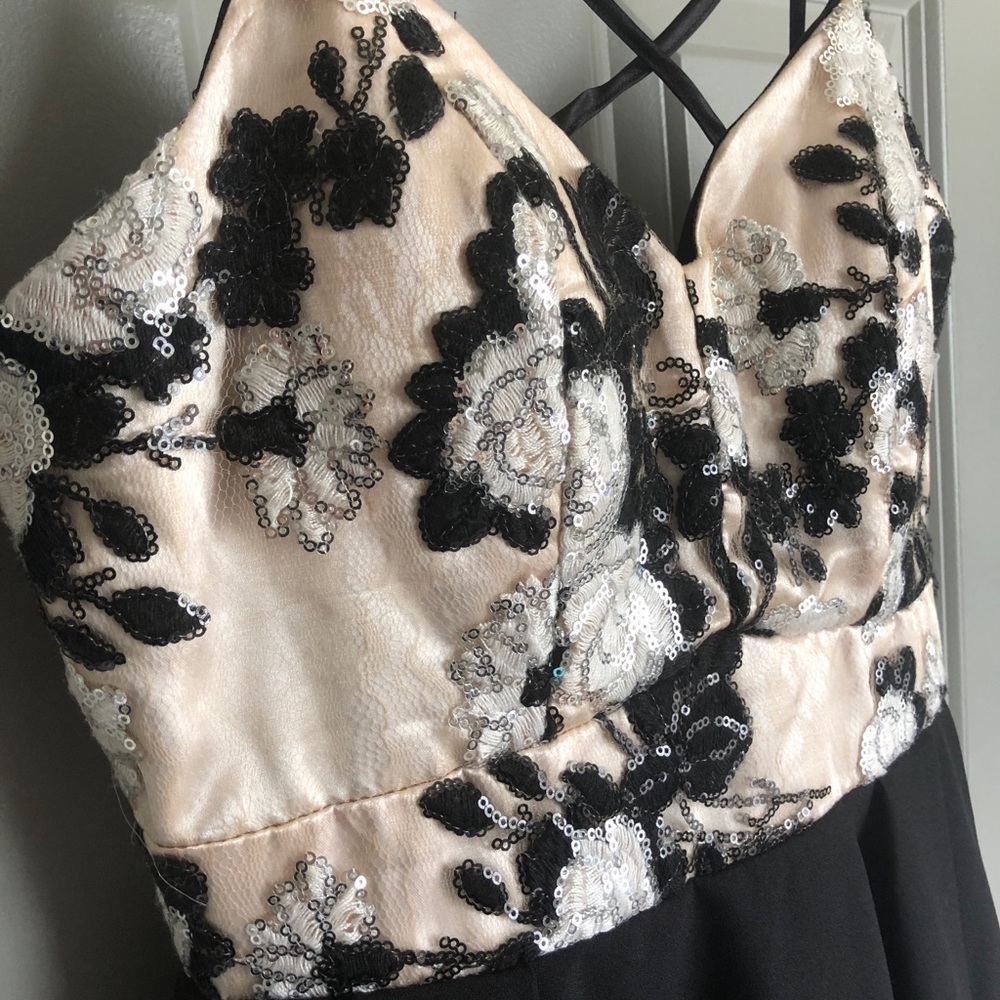 Cocktail dress / Semi formal dress